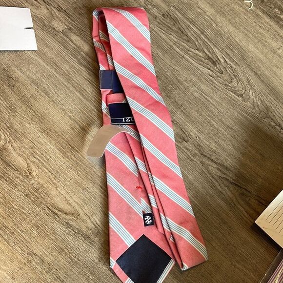 Izod Marine Striped Silk-cotton Tie-soft Red-one Size - Picture 3 of 3